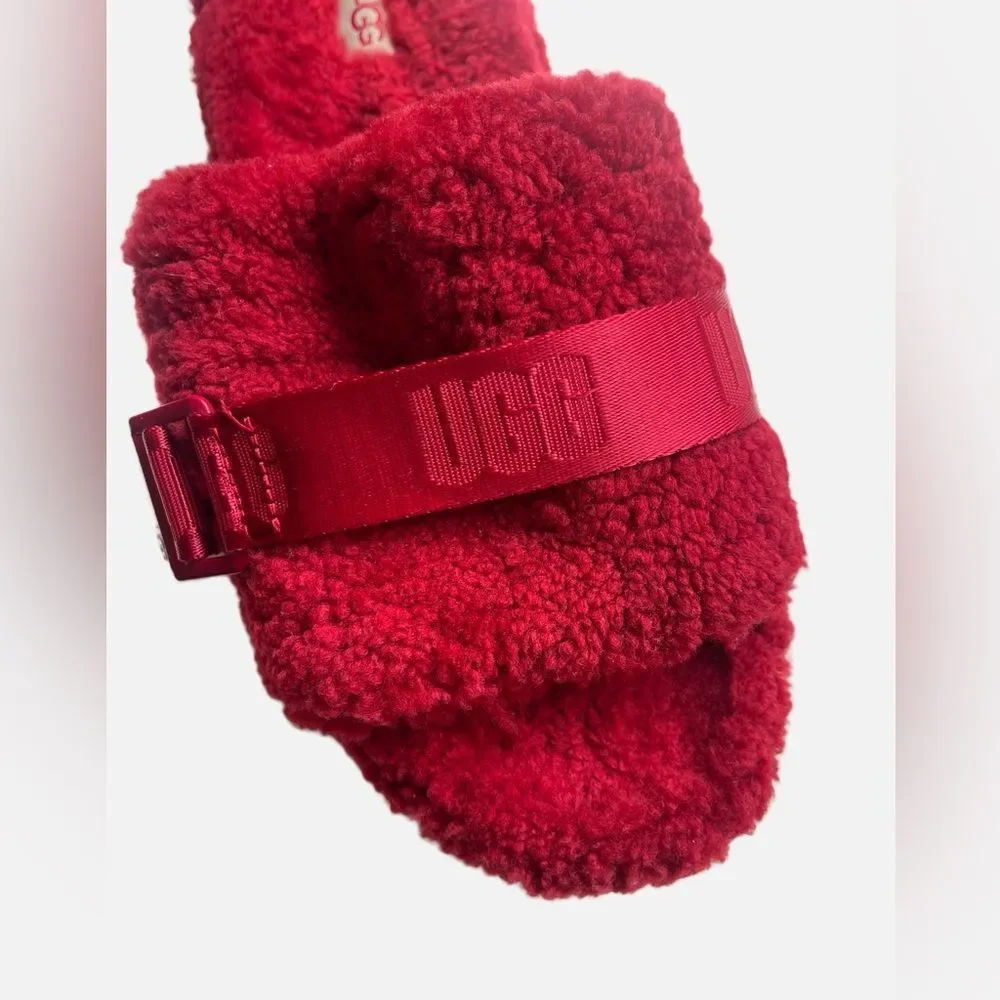 UGG Fluffita Slide sandals in the 'Ribbon Red' colorway. 10